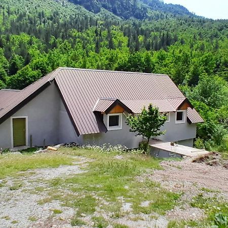 Bujtina Sherifaj Валбона Экстерьер фото