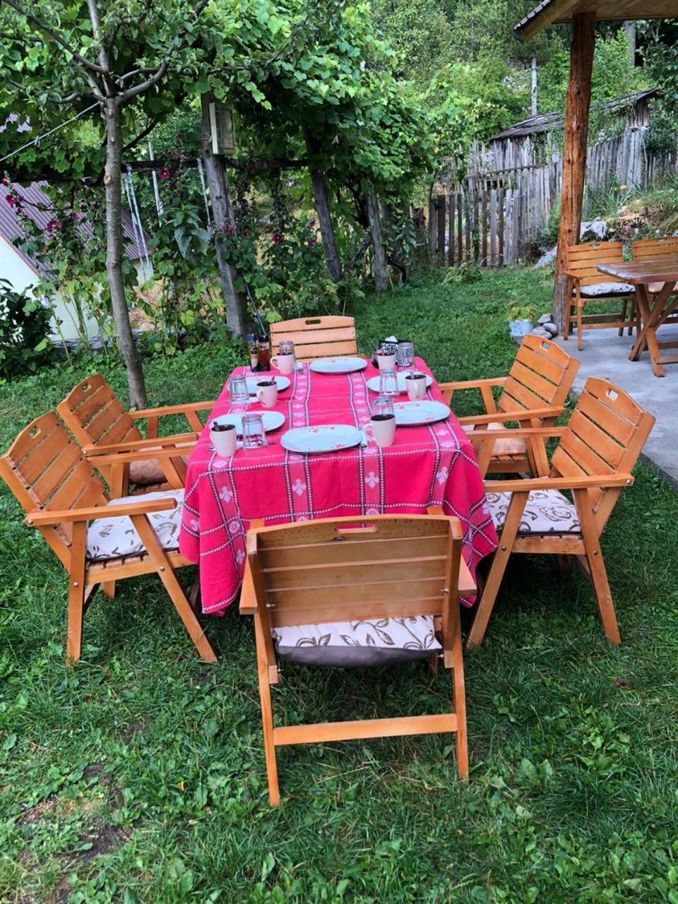 Bujtina Sherifaj Валбона Экстерьер фото