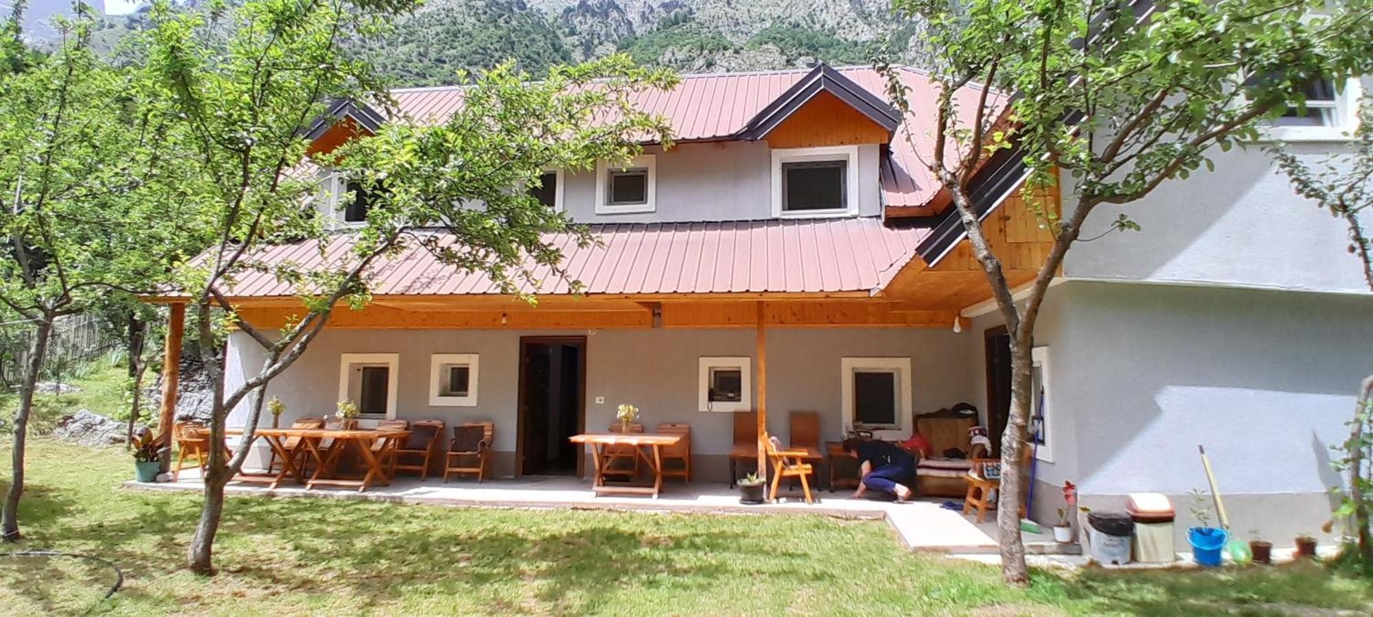 Bujtina Sherifaj Валбона Экстерьер фото
